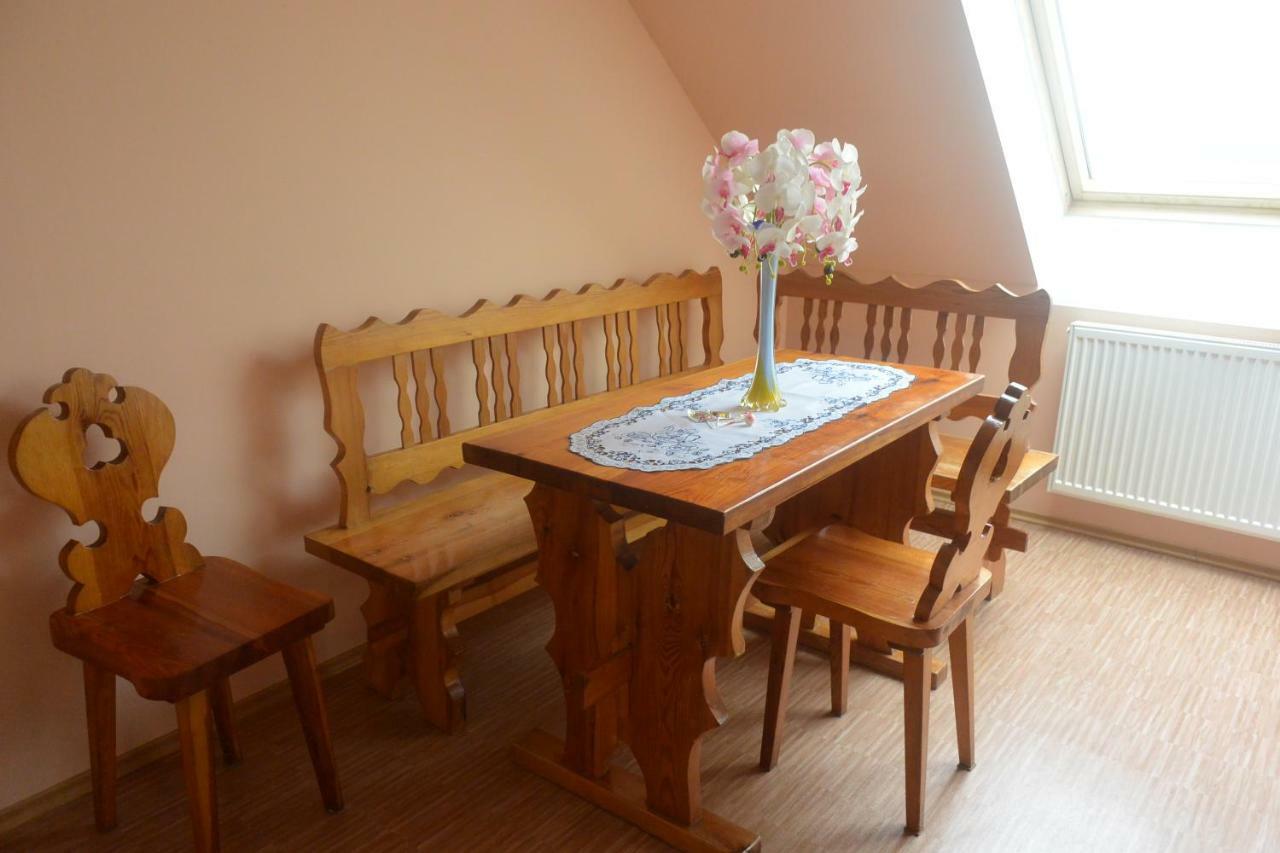 Rodinne Ubytovani - Family Accommodation Kobylice エクステリア 写真