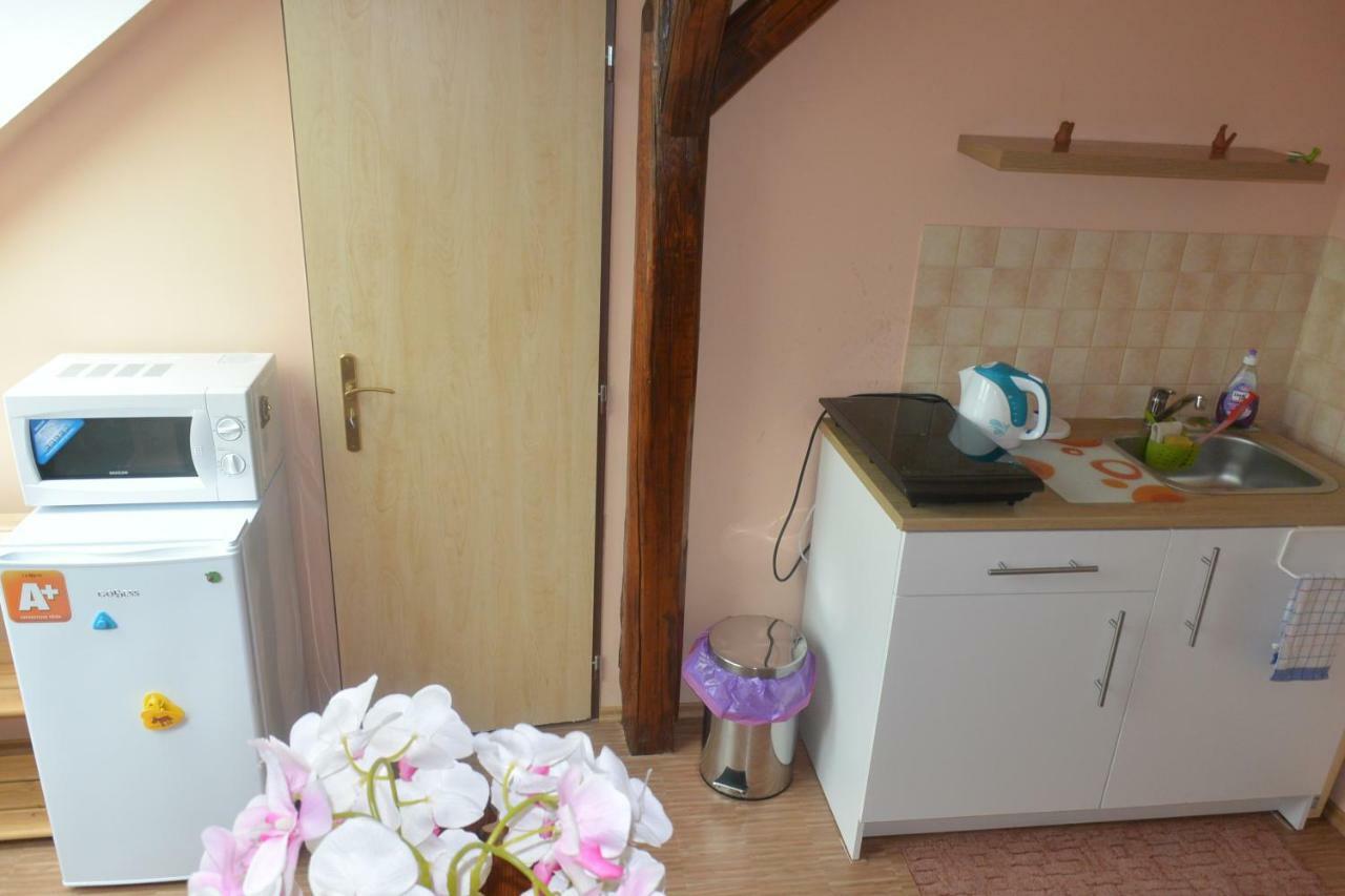 Rodinne Ubytovani - Family Accommodation Kobylice エクステリア 写真