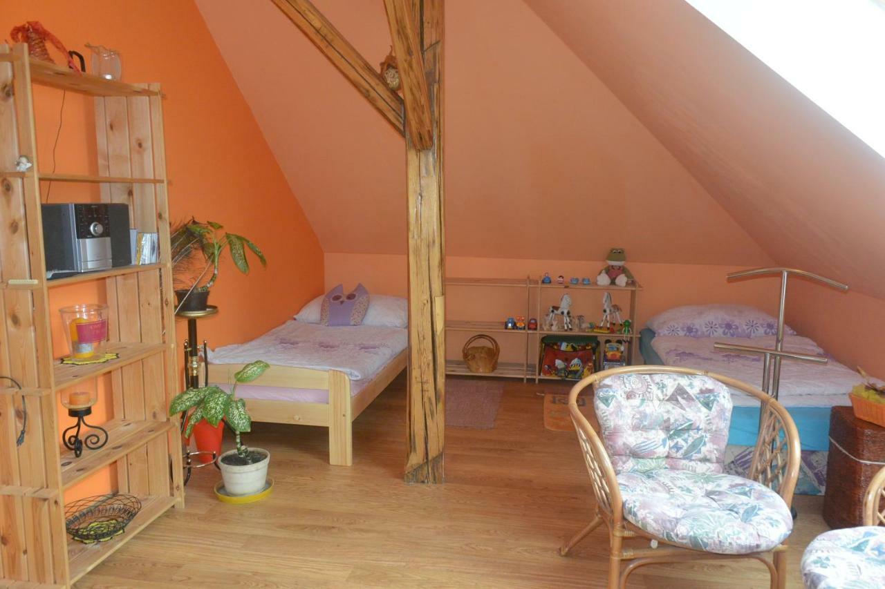 Rodinne Ubytovani - Family Accommodation Kobylice エクステリア 写真
